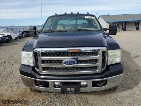 2005 Ford Super Duty F-350 DRW XL with VIN 1FTWW33P85ED33883, listed as a Copart auction lot 71410404 with 105,279 mi miles and Clean Title. Bid and sale history available at carsss.com. Image 5.
