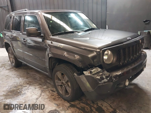 2015 Jeep Patriot Latitude z VIN 1C4NJRFB4FD409149, wystawiony jako IAAI lot #42268239 z przebiegiem 107 145 mil mil oraz . Historia ofert i sprzedaży dostępna na DreamBid. Obrazek 1.