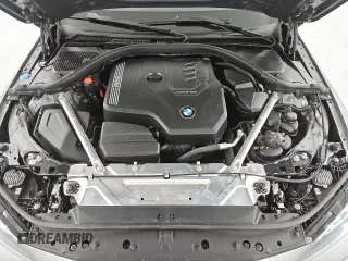 2024 BMW 4 Series 430i z VIN WBA53AP07RCN92336, wystawiony jako Copart lot #83991154 z przebiegiem 28 581 mil mil oraz Czysty tytuł • Clean title. Historia ofert i sprzedaży dostępna na DreamBid. Obrazek 11.