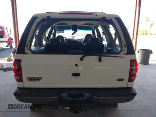 2000 Ford Expedition Special Service with VIN 1FMFU16L9YLC21365, listed as a IAAI auction lot 42544774 with 180,117 mi miles and . Bid and sale history available at DreamBid. Image 16.