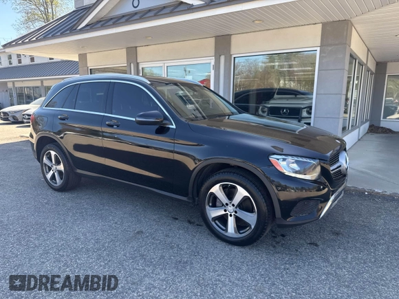 2016 Mercedes-Benz GLC with VIN WDC0G4JB8GF092625, listed as a IAAI auction lot 42171677 with 110,332 mi miles. Bid and sale history available at carsss.com. Image 1.