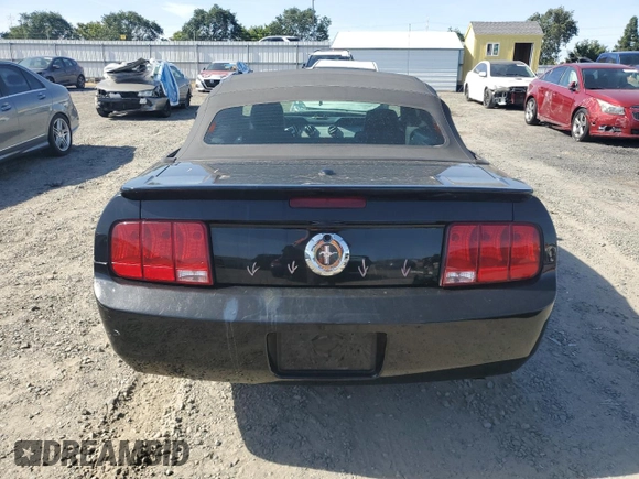 2008 Ford Mustang Deluxe with VIN 1ZVHT84N385113015, listed as a Copart auction lot 56558495 with 120,085 mi miles and Salvage title. Bid and sale history available at DreamBid. Image 6.
