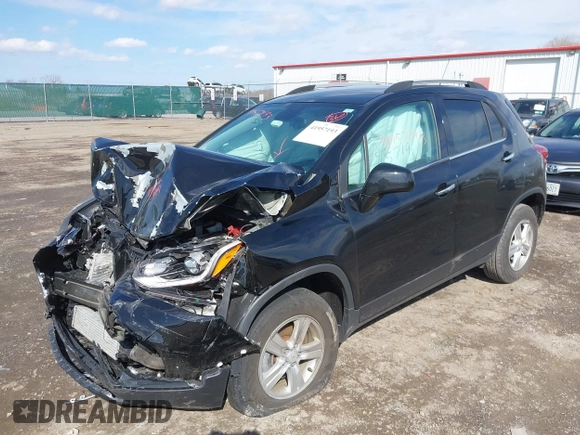 2020 Chevrolet Trax LT with VIN KL7CJPSB1LB071523, listed as a IAAI auction lot 41957193 with 19,996 mi miles and . Bid and sale history available at DreamBid. Image 2.