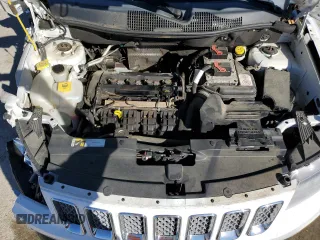 2015 Jeep Compass Latitude with VIN 1C4NJCEB2FD401761, listed as a Copart auction lot 49215505 with 154,896 mi miles and Salvage Title. Bid and sale history available at carsss.com. Image 14.