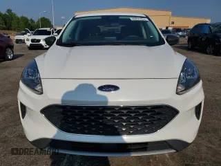 2022 Ford Escape SE z VIN 1FMCU9G63NUA60933, wystawiony jako Copart lot #58528345 z przebiegiem 210 135 mil mil oraz Czysty tytuł • Clean title. Historia ofert i sprzedaży dostępna na DreamBid. Obrazek 5.