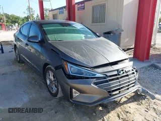 2020 Hyundai Elantra SEL z VIN 5NPD84LF2LH511525, wystawiony jako IAAI lot #41948732 z przebiegiem 99 992 mil mil oraz . Historia ofert i sprzedaży dostępna na DreamBid. Obrazek 1.