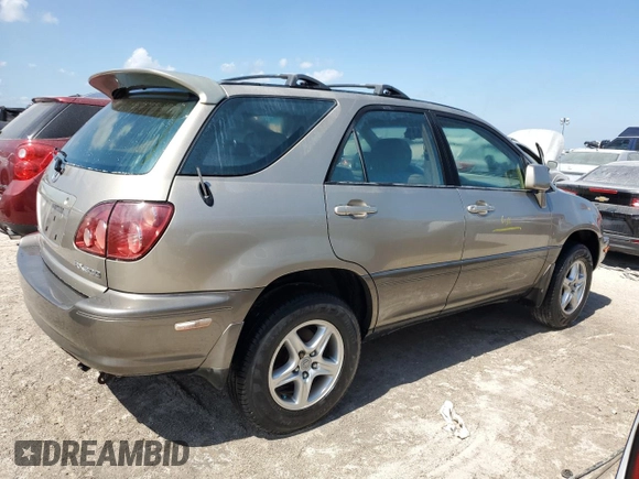 2000 Lexus RX 300 with VIN JT6HF10U4Y0131929, listed as a Copart auction lot 74196174 with 156,756 mi miles and Non Repairable. Bid and sale history available at carsss.com. Image 3.