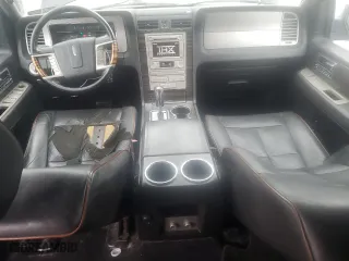 2007 Lincoln Navigator with VIN 5LMFU28517LJ18456, listed as a Copart auction lot 44859315 with 137,106 mi miles and Clean Title. Bid and sale history available at carsss.com. Image 8.
