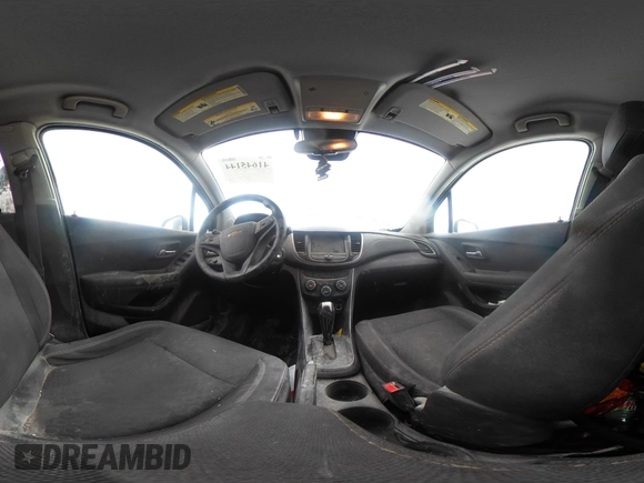 2020 Chevrolet Trax LS with VIN 3GNCJNSB8LL233497, listed as a IAAI auction lot 41645144 with 64,948 mi miles. Bid and sale history available at carsss.com. Image 18.