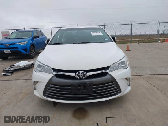 2015 Toyota Camry XLE with VIN 4T4BF1FK0FR515850, listed as a IAAI auction lot 41528908 with 93,091 mi miles. Bid and sale history available at carsss.com. Image 12.