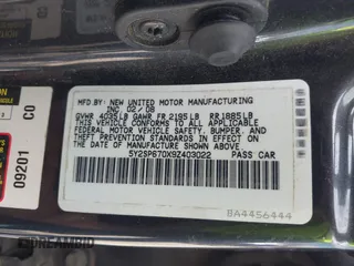 2009 Pontiac Vibe 1SB with VIN 5Y2SP670X9Z403022, listed as a IAAI auction lot 41878203 with Not Provided miles and . Bid and sale history available at DreamBid. Image 9.
