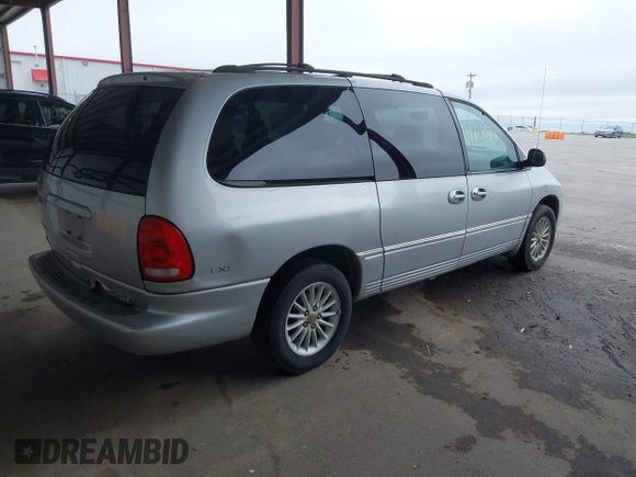2000 Chrysler Town & Country LXi with VIN 1C4GP54LXYB610435, listed as a IAAI auction lot 42110245 with 201,201 mi miles. Bid and sale history available at carsss.com. Image 4.