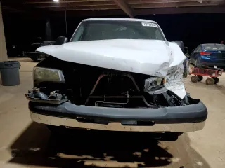 2006 Chevrolet Silverado 1500 Work Truck with VIN 1GCEC14Z56E228406, listed as a Copart auction lot 79239994 with 282,219 mi miles and Salvage Title. Bid and sale history available at DreamBid. Image 5.