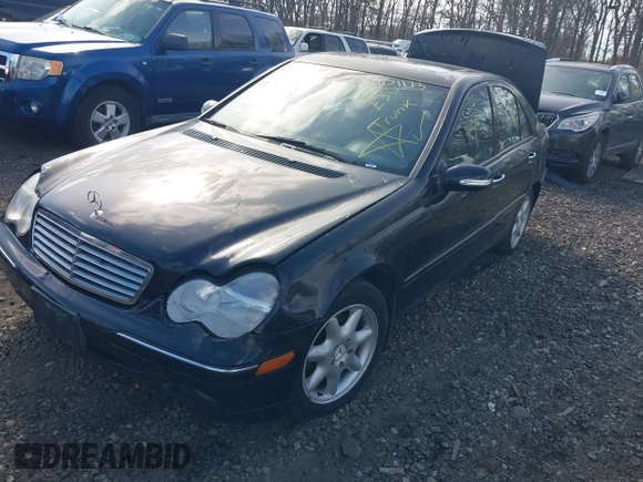 2003 Mercedes-Benz C 240 z VIN WDBRF61J43E010486, wystawiony jako IAAI lot #42051173 z przebiegiem Nie podano mil oraz . Historia ofert i sprzedaży dostępna na DreamBid. Obrazek 2.