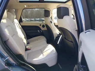 2019 Land Rover Range Rover Sport HSE Dynamic with VIN SALWV2SV7KA421090, listed as a IAAI auction lot 41161330 with 41,748 mi miles. Bid and sale history available at carsss.com. Image 8.