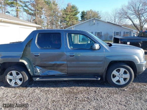 2013 Honda Ridgeline RTL with VIN 5FPYK1F55DB004842, listed as a IAAI auction lot 41843327 with 178,997 mi miles. Bid and sale history available at carsss.com. Image 14.