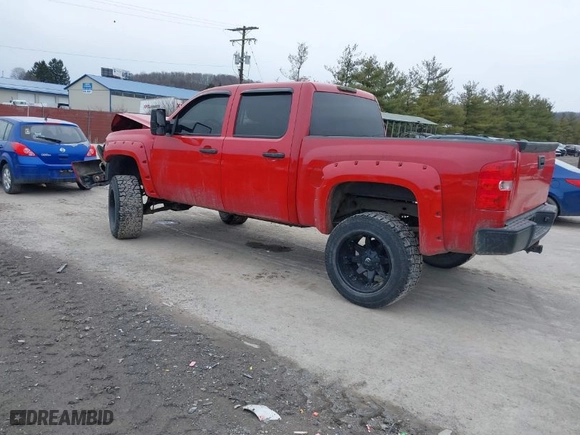 2008 Chevrolet Silverado 1500 LT w/1LT with VIN 2GCEK13J781262883, listed as a IAAI auction lot 41499201 with 157,000 mi miles. Bid and sale history available at carsss.com. Image 3.