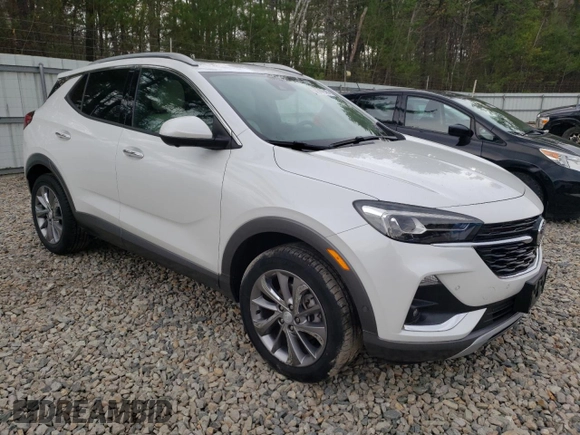 2020 Buick Encore GX Essence z VIN KL4MMGSL9LB077961, wystawiony jako Copart lot #54544045 z przebiegiem 17 256 mil mil oraz Szkoda całkowita • Salvage title. Historia ofert i sprzedaży dostępna na DreamBid. Obrazek 4.