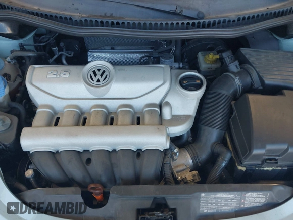 2010 Volkswagen Beetle with VIN 3VWRG3AL1AM003482, listed as a IAAI auction lot 42191257 with 76,072 mi miles and . Bid and sale history available at DreamBid. Image 10.