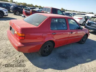 1998 Volkswagen Jetta z VIN 3VWRA81H3WM266221, wystawiony jako Copart lot #73887594 z przebiegiem 223 127 mil mil oraz Czysty tytuł • Clean title. Historia ofert i sprzedaży dostępna na DreamBid. Obrazek 3.