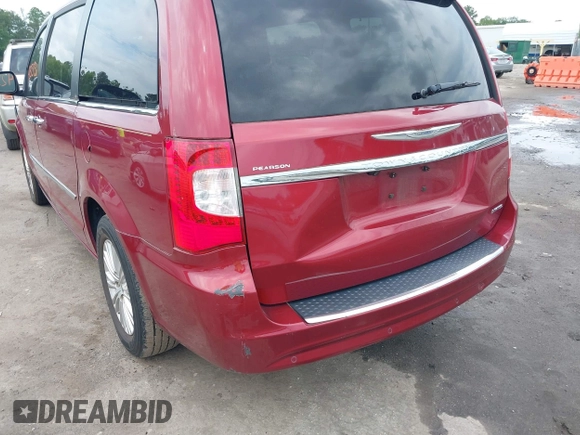 2013 Chrysler Town & Country Limited z VIN 2C4RC1GG0DR809789, wystawiony jako IAAI lot #42375930 z przebiegiem 102 545 mil mil oraz . Historia ofert i sprzedaży dostępna na DreamBid. Obrazek 6.