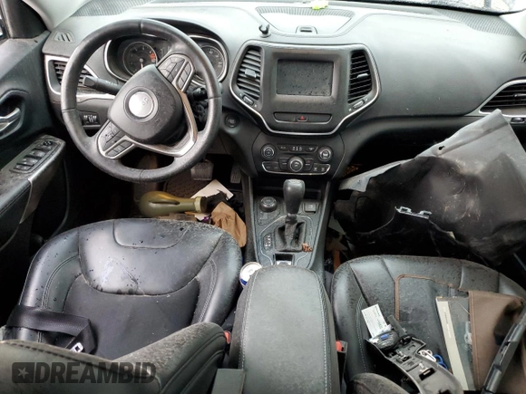 2019 Jeep Cherokee Latitude Plus with VIN 1C4PJMLBXKD214974, listed as a Copart auction lot 49877595 with 120,979 mi miles and Salvage title. Bid and sale history available at DreamBid. Image 8.