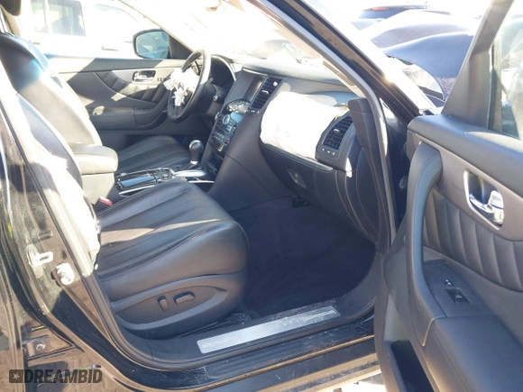 2017 Infiniti QX70 with VIN JN8CS1MW6HM410693, listed as a IAAI auction lot 41746466 with 1 mi miles. Bid and sale history available at carsss.com. Image 5.