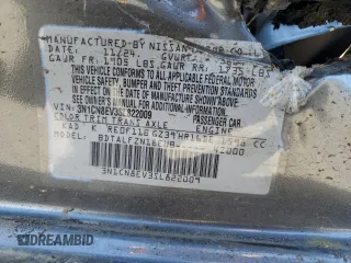 2025 Nissan Versa SV z VIN 3N1CN8EV3SL822009, wystawiony jako Copart lot #55924995 z przebiegiem Nie podano mil oraz Nie do naprawy • Non repairable. Historia ofert i sprzedaży dostępna na DreamBid. Obrazek 12.
