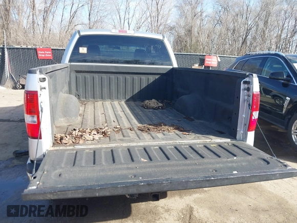 2006 Ford F-150 STX with VIN 1FTRX12W66FA56959, listed as a IAAI auction lot 41773435 with 172,353 mi miles. Bid and sale history available at carsss.com. Image 11.