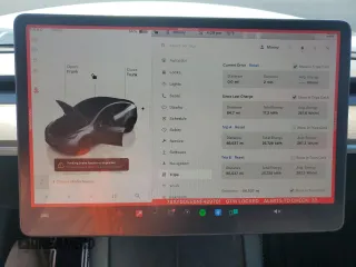 2022 Tesla Model Y Long Range z VIN 7SAYGDEE6NF429701, wystawiony jako Copart lot #58585665 z przebiegiem 86 537 mil mil oraz Szkoda całkowita • Salvage title. Historia ofert i sprzedaży dostępna na DreamBid. Obrazek 9.