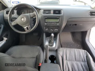 2011 Volkswagen Jetta SE with VIN 3VWDX7AJ9BM367019, listed as a Copart auction lot 84327534 with Not provided miles and Salvage title. Bid and sale history available at DreamBid. Image 8.