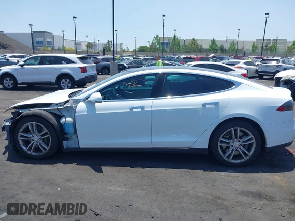 2014 Tesla Model S 60 с VIN 5YJSA1H17EFP40534, выставлен на аукционе IAAI как лот 42346697 с пробегом 203 166 миль миль и . История ставок и продаж доступна на DreamBid. Изображение 15.