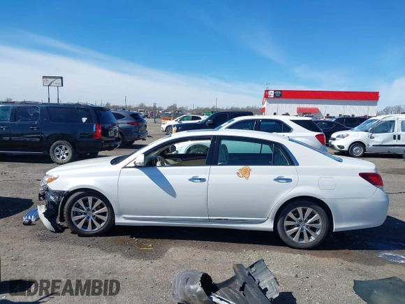 2011 Toyota Avalon with VIN 4T1BK3DB6BU371154, listed as a IAAI auction lot 41722144 with 204,575 mi miles and . Bid and sale history available at DreamBid. Image 14.
