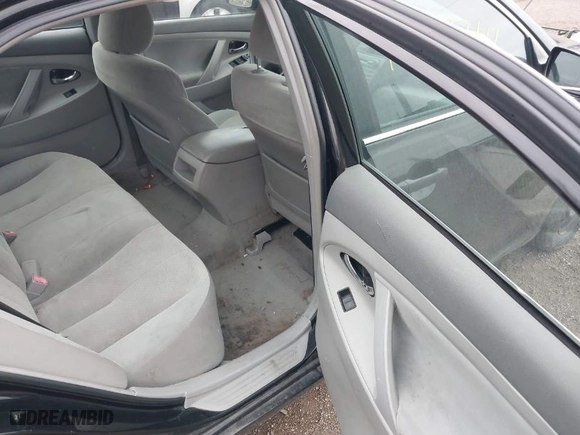 2007 Toyota Camry CE with VIN 4T1BE46K57U707992, listed as a IAAI auction lot 41927764 with 317,088 mi miles. Bid and sale history available at carsss.com. Image 8.