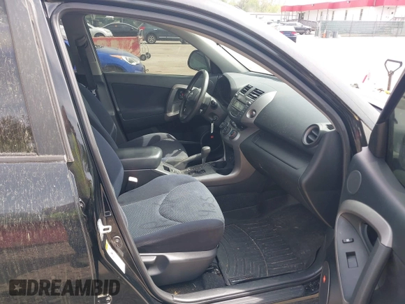 2006 Toyota RAV4 Sport with VIN JTMBK32V465004660, listed as a IAAI auction lot 42134217 with 190,680 mi miles. Bid and sale history available at carsss.com. Image 5.
