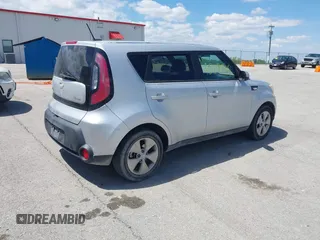 2014 Kia Soul with VIN KNDJN2A27E7701568, listed as a IAAI auction lot 42189948 with 162,585 mi miles. Bid and sale history available at carsss.com. Image 4.