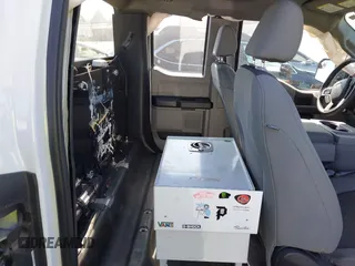 2018 Ford F-150 XL с VIN 1FTEX1CB6JKF06622, выставлен на аукционе IAAI как лот 42643280 с пробегом 104 638 миль миль и . История ставок и продаж доступна на DreamBid. Изображение 8.