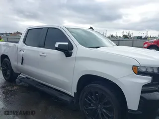 2019 Chevrolet Silverado 1500 LT with VIN 3GCUYDED3KG118071, listed as a IAAI auction lot 41566722 with 157,525 mi miles. Bid and sale history available at carsss.com. Image 13.