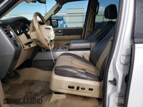 2007 Ford Expedition EL Eddie Bauer with VIN 1FMFK17567LA10693, listed as a Copart auction lot 82843073 with 261,851 mi miles and Salvage Title. Bid and sale history available at carsss.com. Image 7.