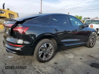 2022 Audi e-tron Sportback S line Premium z VIN WA11AAGE8NB022696, wystawiony jako Copart lot #86595464 z przebiegiem 36 024 mil mil oraz Szkoda całkowita • Salvage title. Historia ofert i sprzedaży dostępna na DreamBid. Obrazek 3.