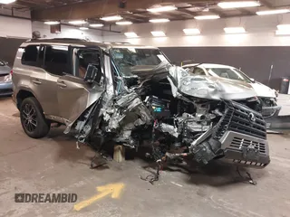 2024 Lexus GX 550 Premium z VIN JTJTBCDX7R5024633, wystawiony jako IAAI lot #42200616 z przebiegiem 5 381 mil mil oraz . Historia ofert i sprzedaży dostępna na DreamBid. Obrazek 1.