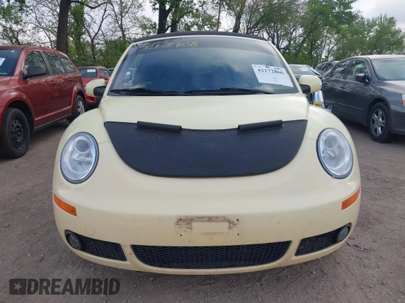 2006 Volkswagen Beetle с VIN 3VWSF31Y56M321421, выставлен на аукционе IAAI как лот 42172808 с пробегом 160 238 миль миль и . История ставок и продаж доступна на DreamBid. Изображение 12.