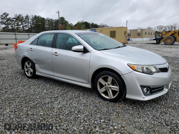 2014 Toyota Camry L with VIN 4T1BF1FK3EU322584, listed as a Copart auction lot 50175905 with 183,749 mi miles and Salvage Title. Bid and sale history available at DreamBid. Image 4.