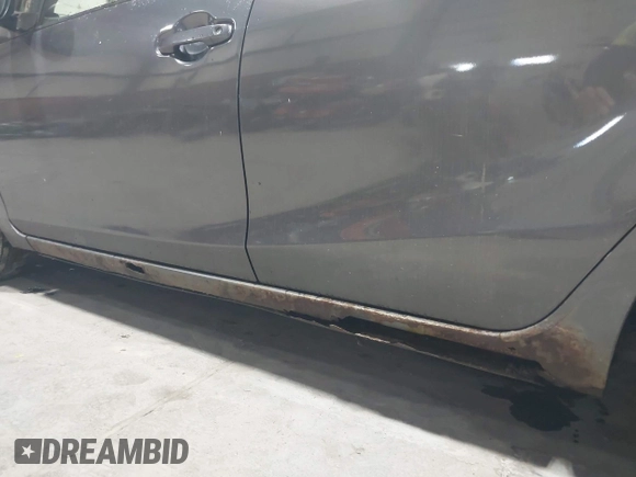 2012 Toyota Prius One z VIN JTDKDTB36C1508025, wystawiony jako IAAI lot #41983947 z przebiegiem 180 357 mil mil oraz . Historia ofert i sprzedaży dostępna na DreamBid. Obrazek 13.
