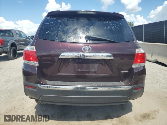 2012 Toyota Highlander z VIN 5TDBK3EH5CS131008, wystawiony jako Copart lot #65563915 z przebiegiem 424 789 mil mil oraz Czysty tytuł • Clean title. Historia ofert i sprzedaży dostępna na DreamBid. Obrazek 6.