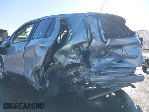 2020 Chevrolet Trax LS with VIN KL7CJKSB4LB322134, listed as a IAAI auction lot 41102287 with 45,264 mi miles. Bid and sale history available at carsss.com. Image 6.