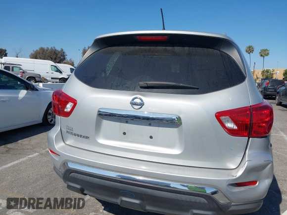2017 Nissan Pathfinder SL z VIN 5N1DR2MNXHC669407, wystawiony jako IAAI lot #42067850 z przebiegiem 108 269 mil mil oraz . Historia ofert i sprzedaży dostępna na DreamBid. Obrazek 16.