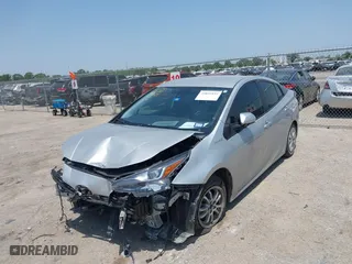 2022 Toyota Prius L Eco with VIN JTDKAMFU3N3169426, listed as a IAAI auction lot 39835932 with 37,756 mi miles. Bid and sale history available at carsss.com. Image 6.