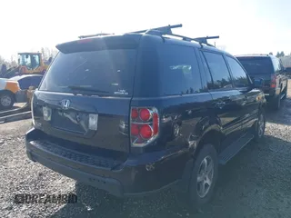 2006 Honda Pilot EX with VIN 5FNYF28466B049833, listed as a IAAI auction lot 41939721 with 238,995 mi miles and . Bid and sale history available at DreamBid. Image 4.