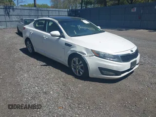 2013 Kia Optima EX z VIN 5XXGN4A78DG162112, wystawiony jako IAAI lot #42160927 z przebiegiem 155 148 mil mil oraz . Historia ofert i sprzedaży dostępna na DreamBid. Obrazek 1.